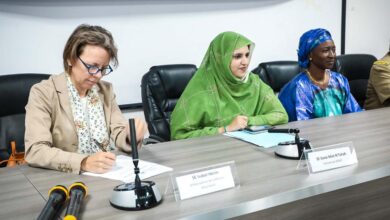 صورة وزيرة العمل الاجتماعي : من الضروري التفكير في انجع السبل لاستفادة المرأة من عائدات الصناعات الاستخراجية
