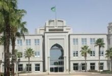 صورة مراسيم رئاسية بتعيين رئيس للمحكمة العليا ورئيس لسلطة التنظيم