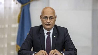 صورة وزير الثقافة يقدم تعازي موريتانيا في وفاة رئيس الوزراء الياباني الأسبق شيز آبي