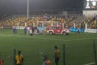 صورة لاعب اسنيم كانصادو ينجو من الموت بأعجوبة بعد حادثة “بلع لسان