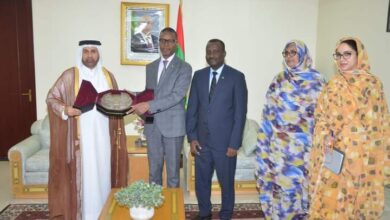 صورة الوزير الأول يستقبل وفدا قطريا من المؤسسة العامة للحي الثقافي “كتارا”