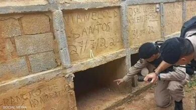 صورة سحبت حية من القبر.. حكاية امرأة دفنت 10 ساعات ونجت