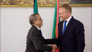 صورة وزير الزراعة يعقد جلسة عمل مع نظيره الإيطالي على هامش أعمال الاجتماع الوزاري رفيع المستوى المنعقد في روما