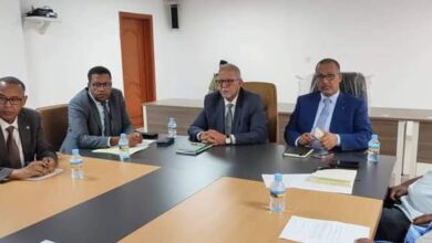 صورة الحكومة تبحث مع المزارعين خطة تموين لأسواق وإطلاق حملة لإنتاج الخضروات