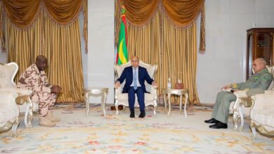 صورة ولد الشيخ الغزواني يستقبل قائدي القوات المشتركة لمجموعة دول الساحل والقائد العام لأركان الجيوش