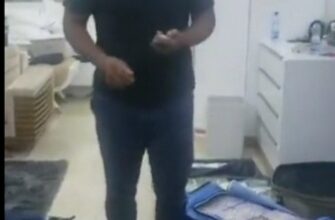 صورة العثور على حقائب مليئة بالأموال في منزل رئيس الغابون