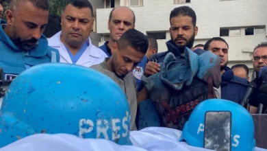 صورة استشهاد صحفية بغزة يرفع حصيلة شهداء الإعلام بالعدوان الإسرائيلي