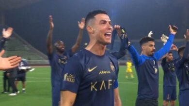 صورة بعد رباعية في مرمى التعاون.. رونالدو يحتفل مع جماهير النصر ويصرخ: “يلا”
