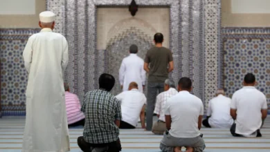 صورة فرنسا توقف استقدام الأئمة الأجانب