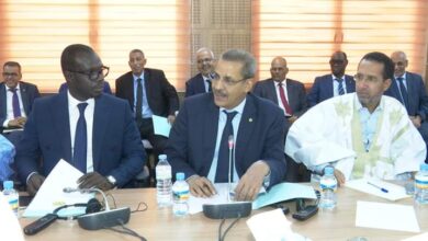 صورة لجنة المالية تناقش ميزانية وزارة التجارة والصناعة والصناعة التقليدية والسياحة
