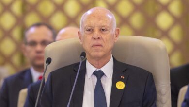 صورة الرئيس التونسي يؤكد على متانة العلاقات بين موريتانيا وتونس ويدعو ولد الشيخ الغزواني لزيارة تونس