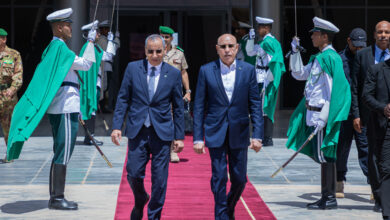 صورة رئيس الجمهورية يغادر إلى بلدية النباغية لتدشين الطريق الجديد النباغية – طريق الأمل