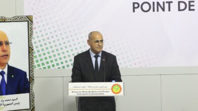 صورة الناطق باسم الحكومة : قواتنا المسلحة جاهزة للدفاع عن التراب الوطني ، وسنرد الصاع صاعين ضد أي تدخل .