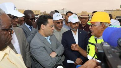 صورة الوزير الأول يطلق جولة تفقدية لمتابعة تنفيذ البرنامج الاستعجالي لتنمية نواكشوط