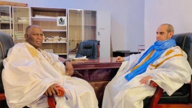صورة زعيم المعارضة يلتقي سياسين أبرزهم بيرام و ولد مولود