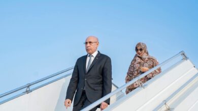صورة رئيس الجمهورية يصل إلى ابيدجان لحضور مراسم تنصيب الحسن واتارا