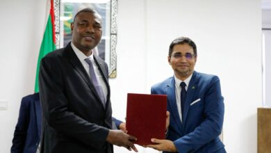 صورة وزير تمكين الشباب : يشرف على حفل توديع الأمين العام للقطاع سابقًا