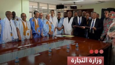 صورة وزارة التجارة توقع اتفاقا مع اتحادية التجار لخفض سعر السكر ومراجعة أسعار المواد الغذائية الأساسية