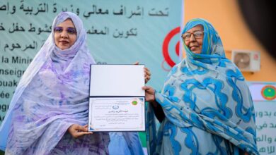 صورة وزيرة التربية تشرف على تخرج الفوج الأول من الدفعة الرابعة للمعلمين الرئيسيين