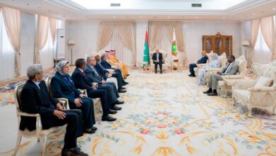 صورة رئيس الجمهورية يستقبل رؤساء جمعيات الهلال الأحمر العربية