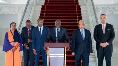صورة رئيس الجمهورية يستقبل وفدا من البنك الدولي