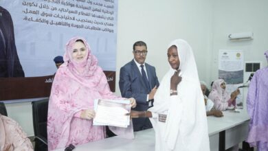 صورة وزيرة التجارة والسياحة تختتم دورة لتأهيل 40 شابا في مهن السياحة بنواذيبو