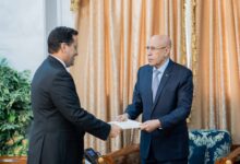 صورة الرئيس الموريتاني يكلف الوزير الأول الأسبق المختار ولد أجاي بتشكيل الحكومة الجديدة