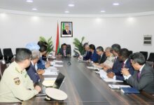 صورة الوزير الأول يبحث مشروع قانون لتجريم القمار وألعاب الحظ والرهانات